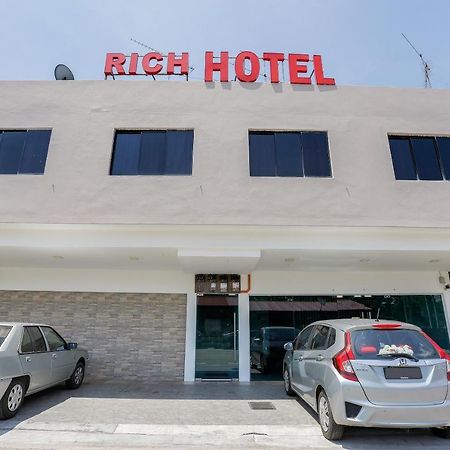 Super Oyo 89495 Rich Hotel Johor Bahru Dış mekan fotoğraf