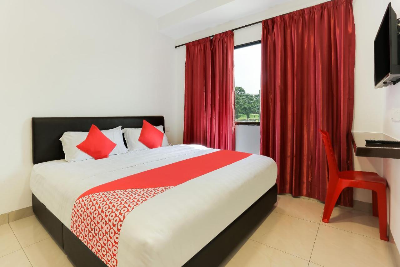 Super Oyo 89495 Rich Hotel Johor Bahru Dış mekan fotoğraf