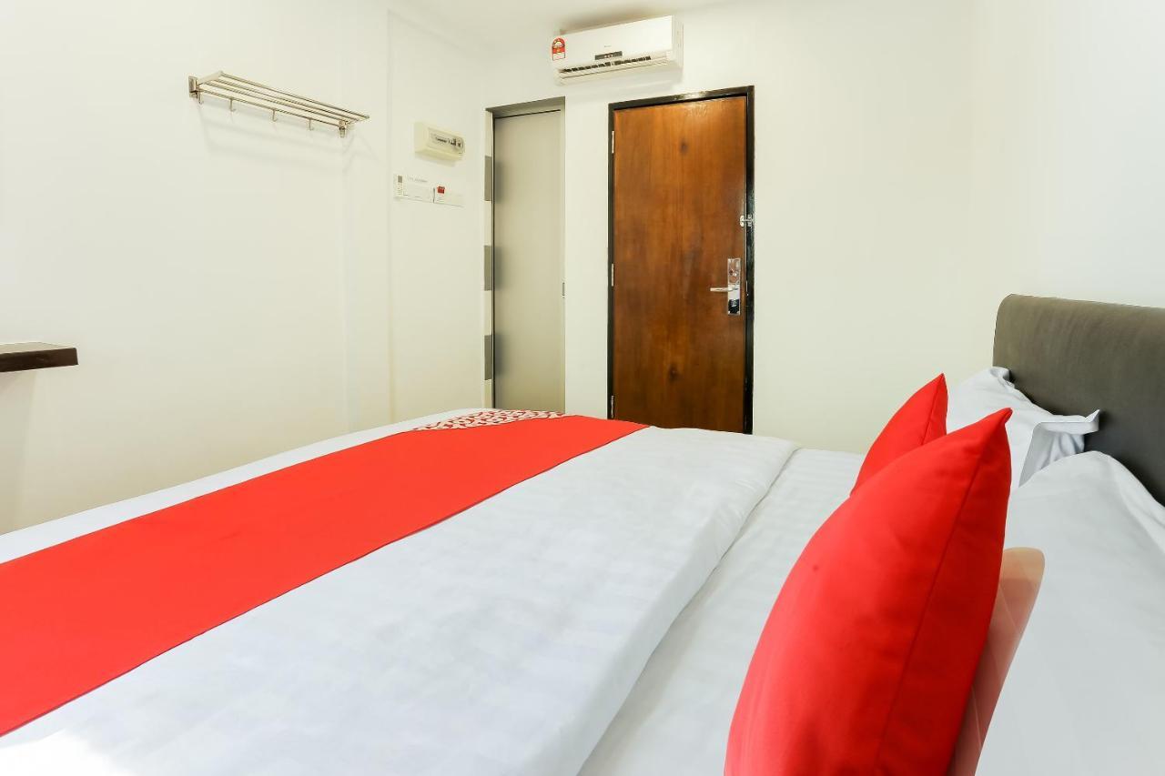 Super Oyo 89495 Rich Hotel Johor Bahru Dış mekan fotoğraf